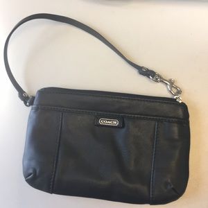 New without tag COACH wristlet